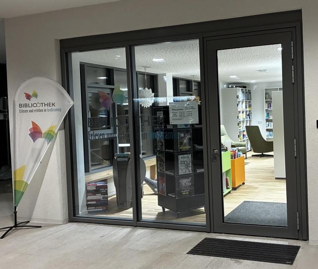 unsere Bibliothek von außen