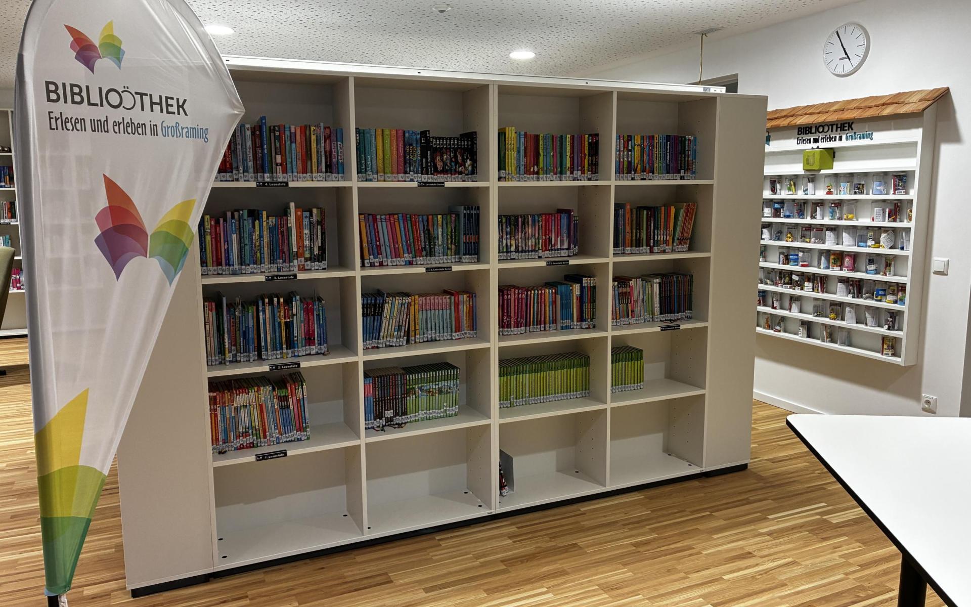 Ausschnitt Bücherregal